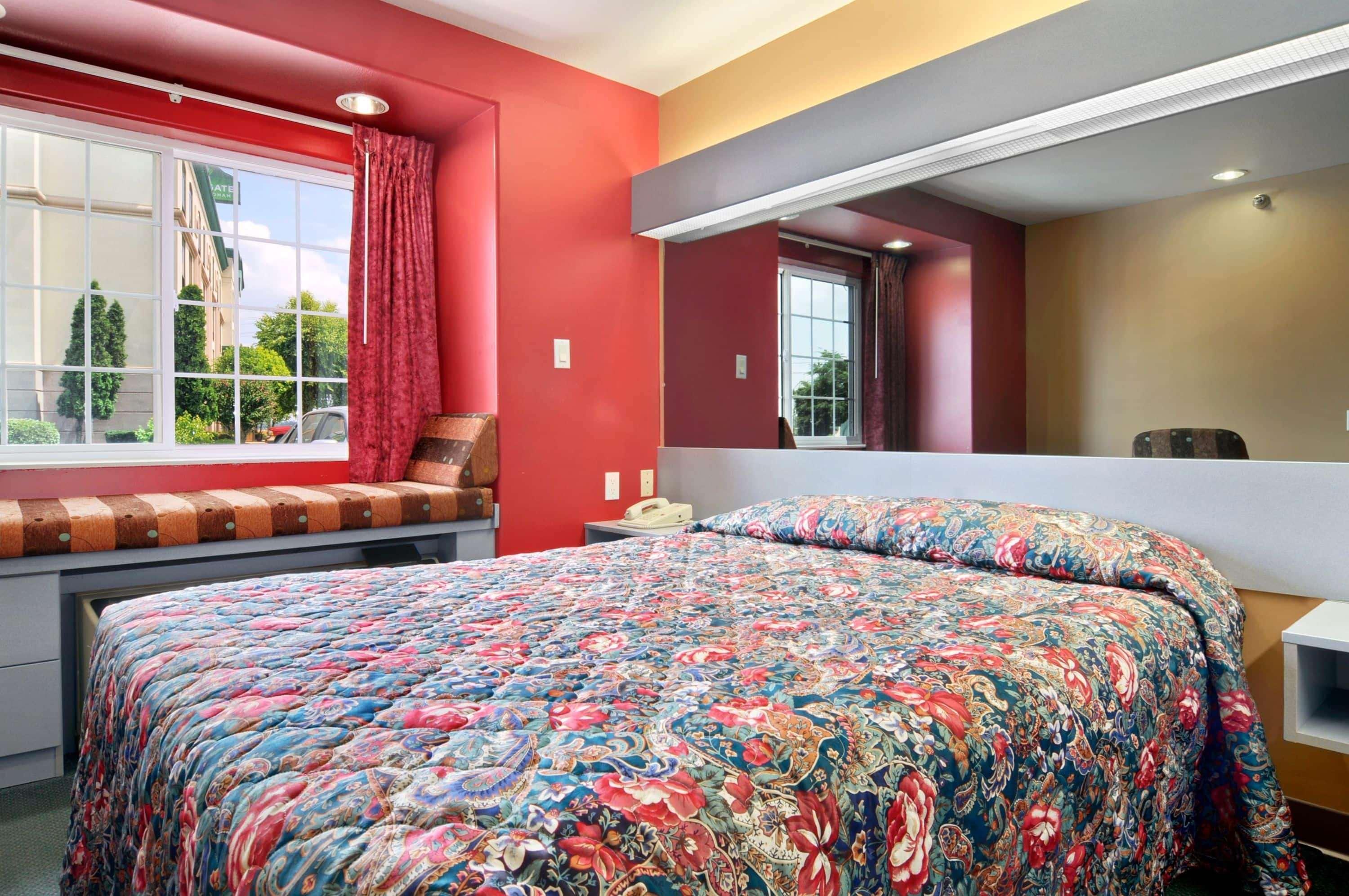 Microtel Inn And Suites Clarksville Exteriör bild