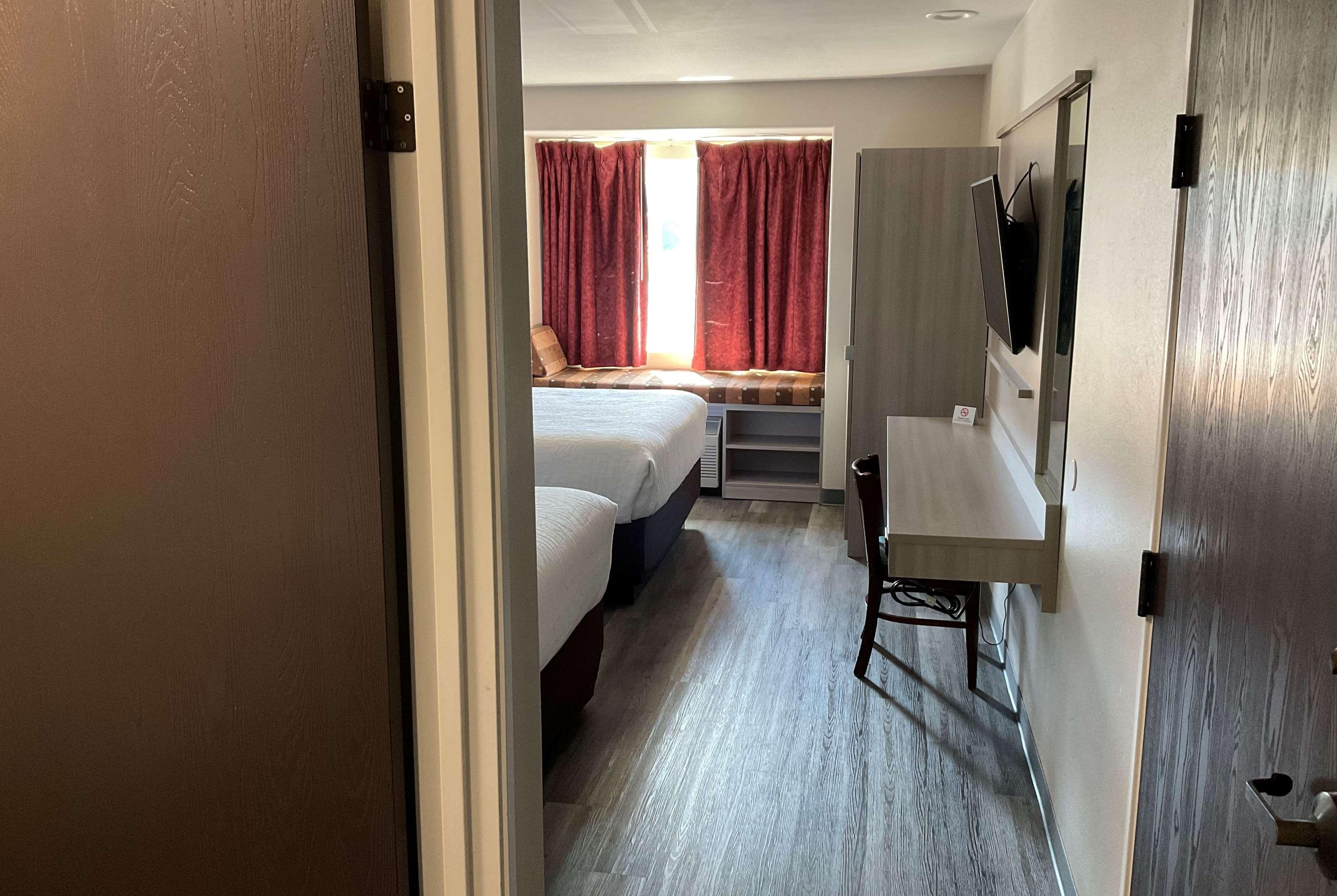 Microtel Inn And Suites Clarksville Exteriör bild