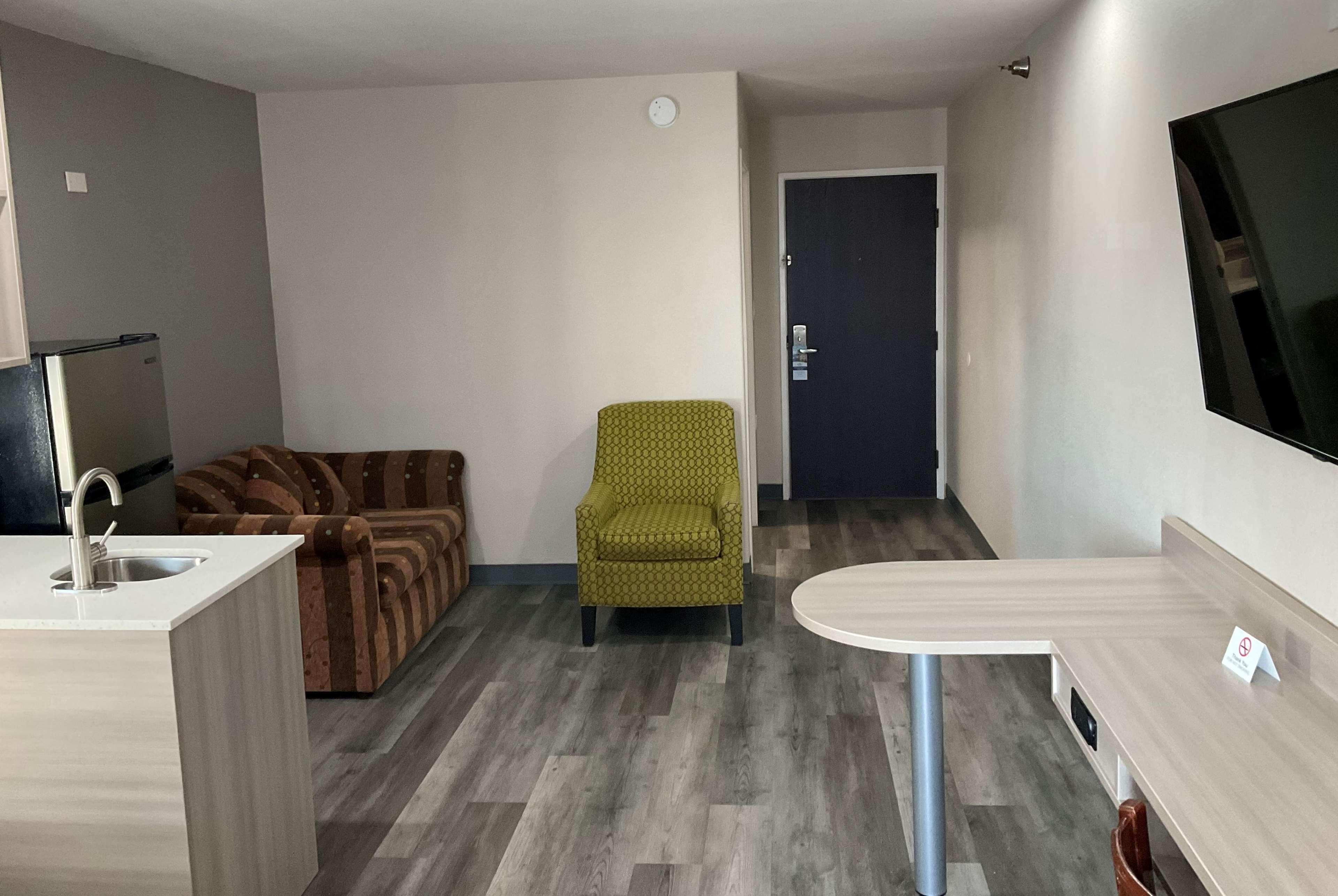 Microtel Inn And Suites Clarksville Exteriör bild