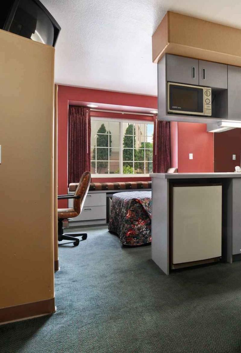 Microtel Inn And Suites Clarksville Exteriör bild